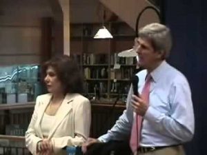 9 11 John Kerry admits that WTC7 was brought down by controlled demolition! - YouTube
