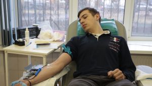 This Anti-Aging Start-Up Is Paying Thousands of Dollars for Teen Blood  Vanity Fair