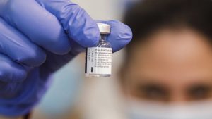 Pfizer-BioNTech vaccine sharply reduces symptomatic Covid-19 in the real world, Israeli researchers say - CNN